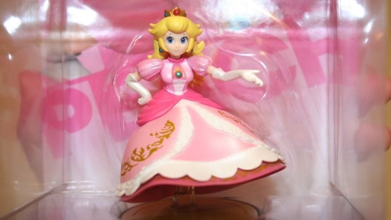 peach smash bros amiibo