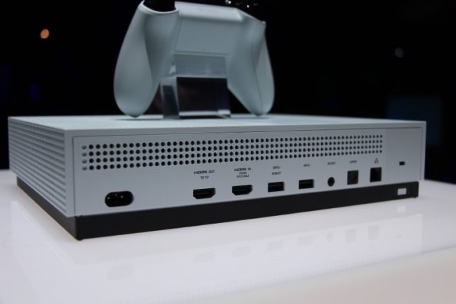 Xbox-One-S-4-642x428