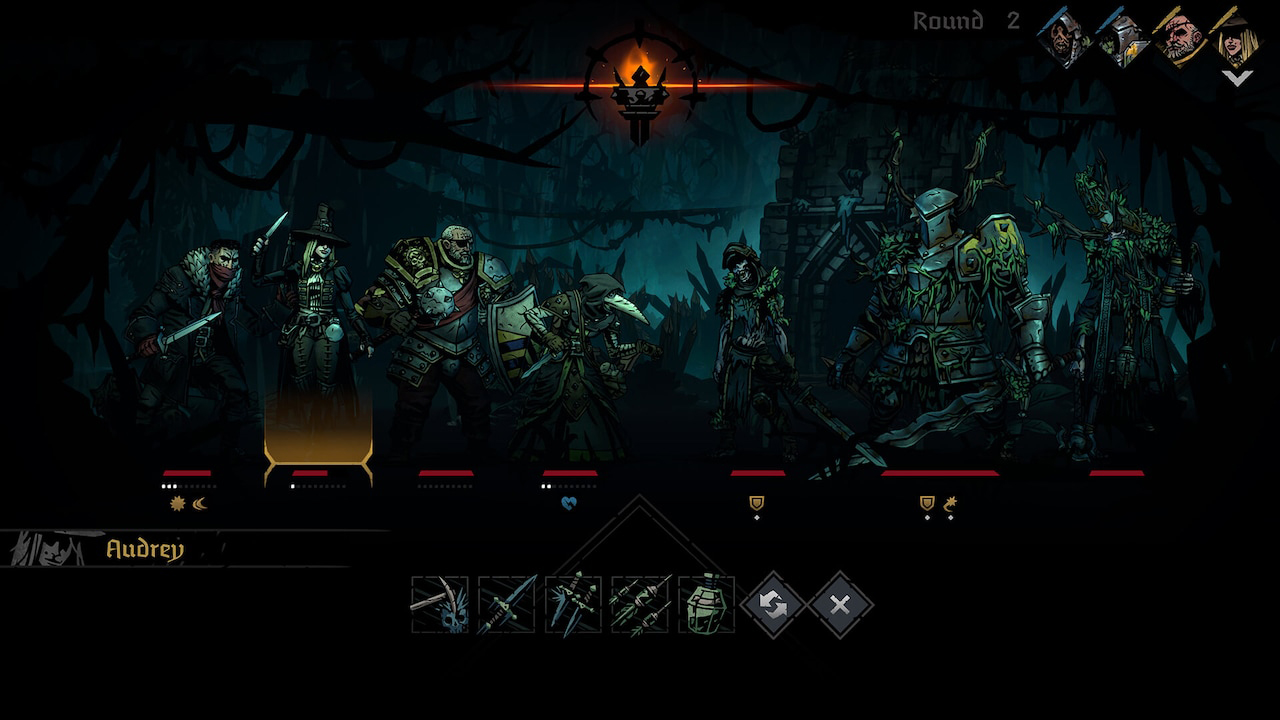 Darkest Dungeon 2 how to use items