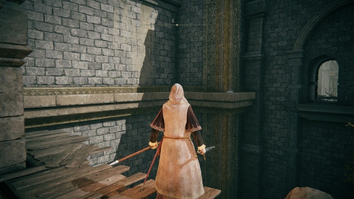 An Elden Ring screenshot depicting the planks and the railings leading to the Liftside Chamber door