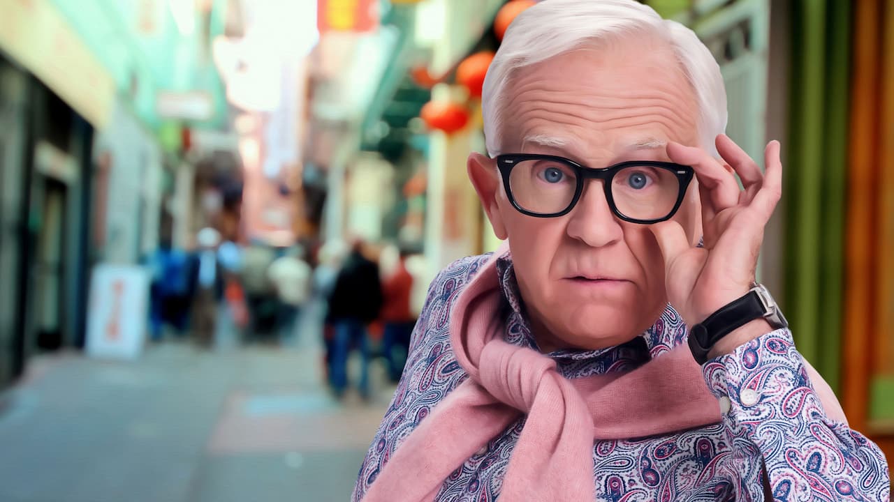 Leslie Jordan Plays Tour Guide on New York City Bus