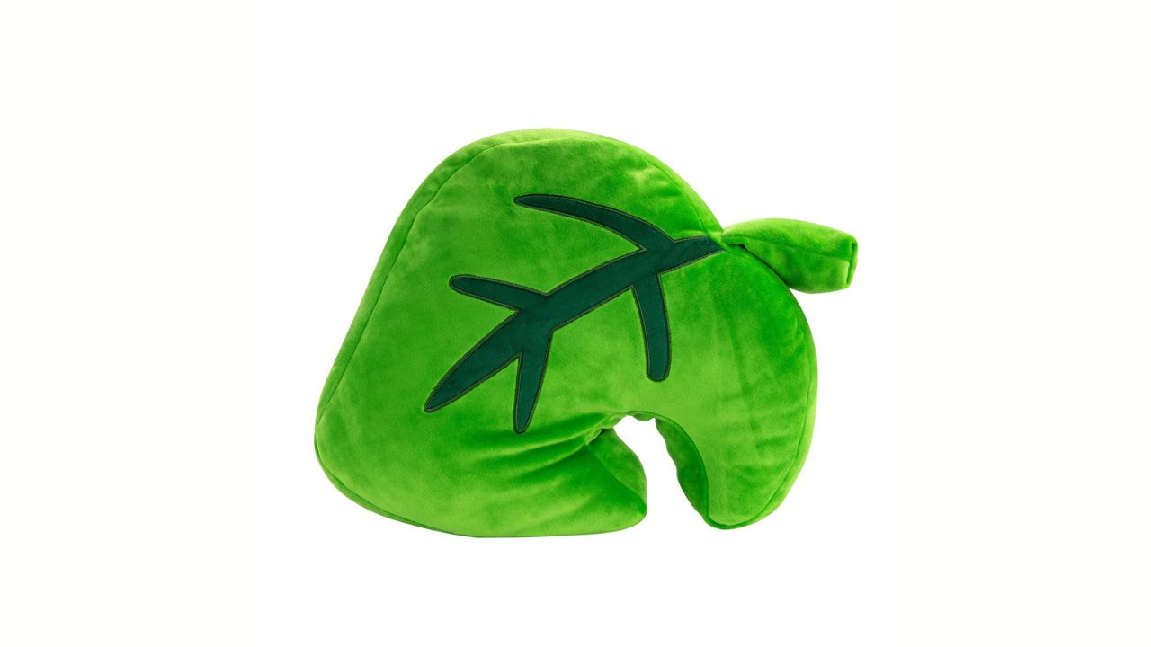 Leaf-Plush-Cushion