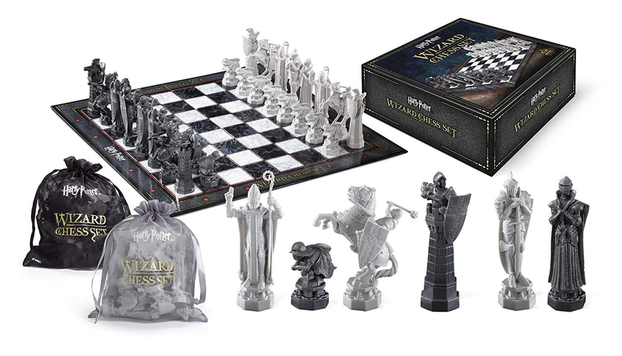 Harry-Potter-Chess-Set