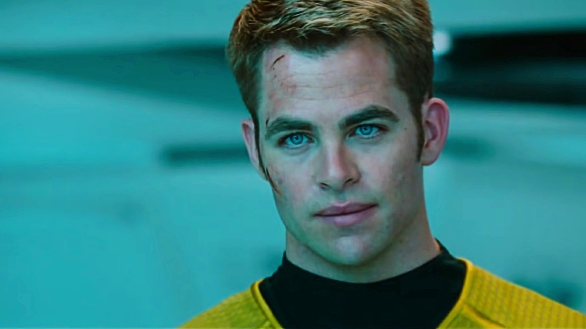 Chris-Pine-Star-Trek-Into-The-Darkness