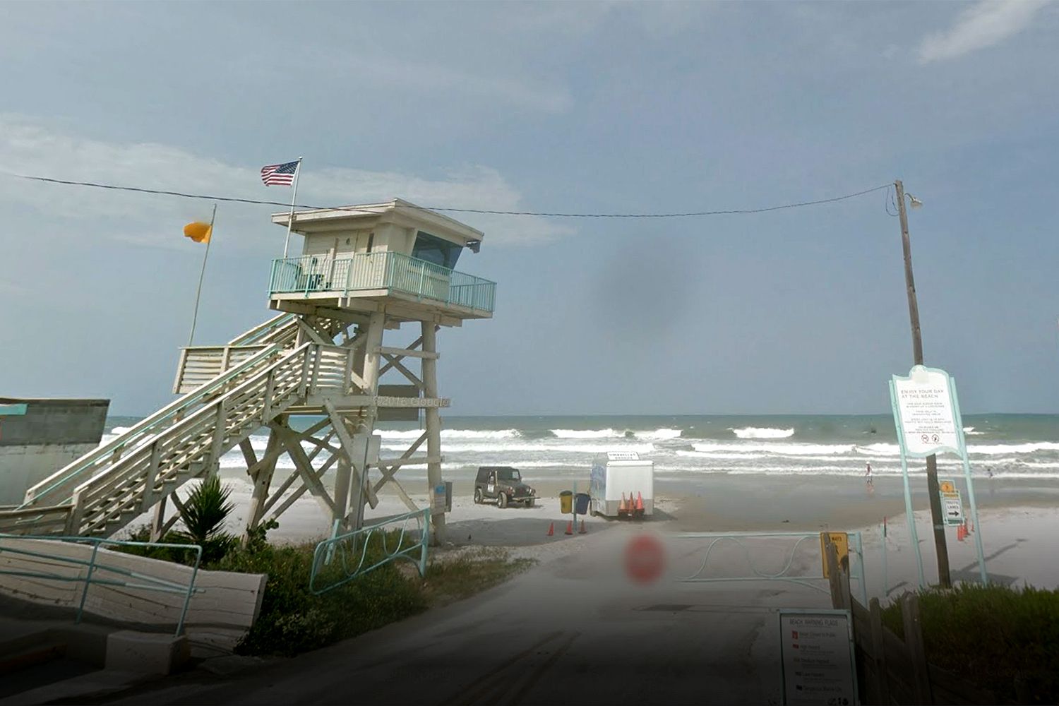 Man Struck by Jeep While Sunbathing on Florida Beach Attack of the Fanboy