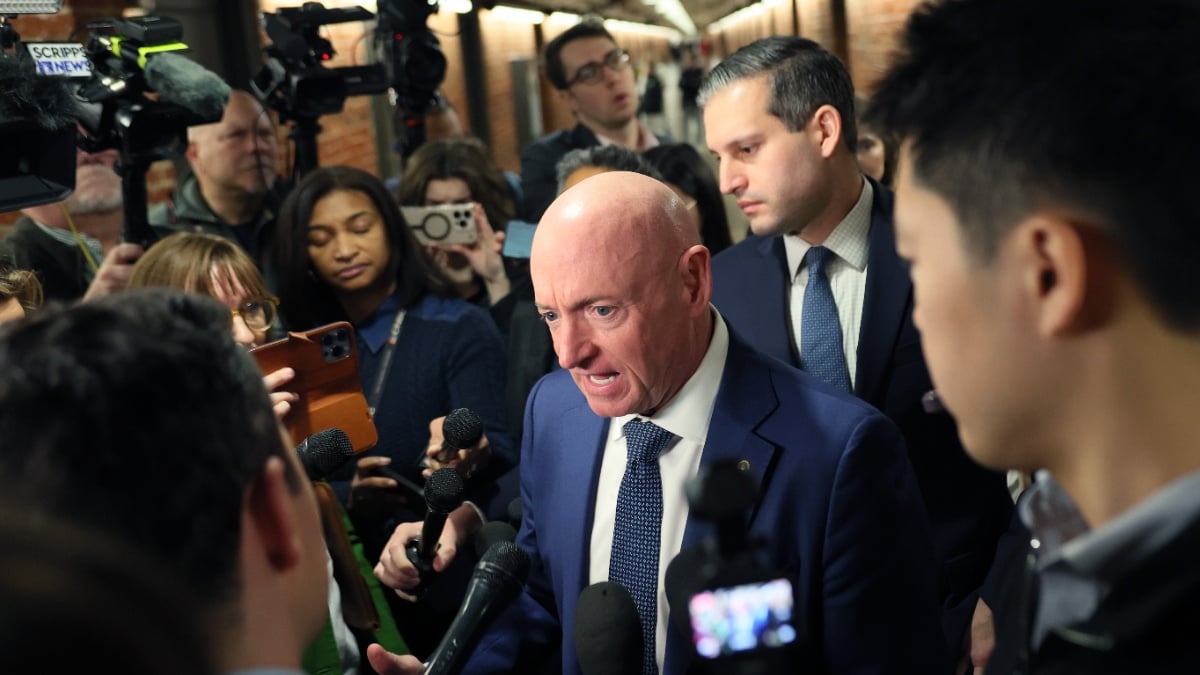 Mark Kelly blasts Trump’s DOJ as it reportedly sets up for a second indictment against him, and this is after the Grand Jury discarded the case