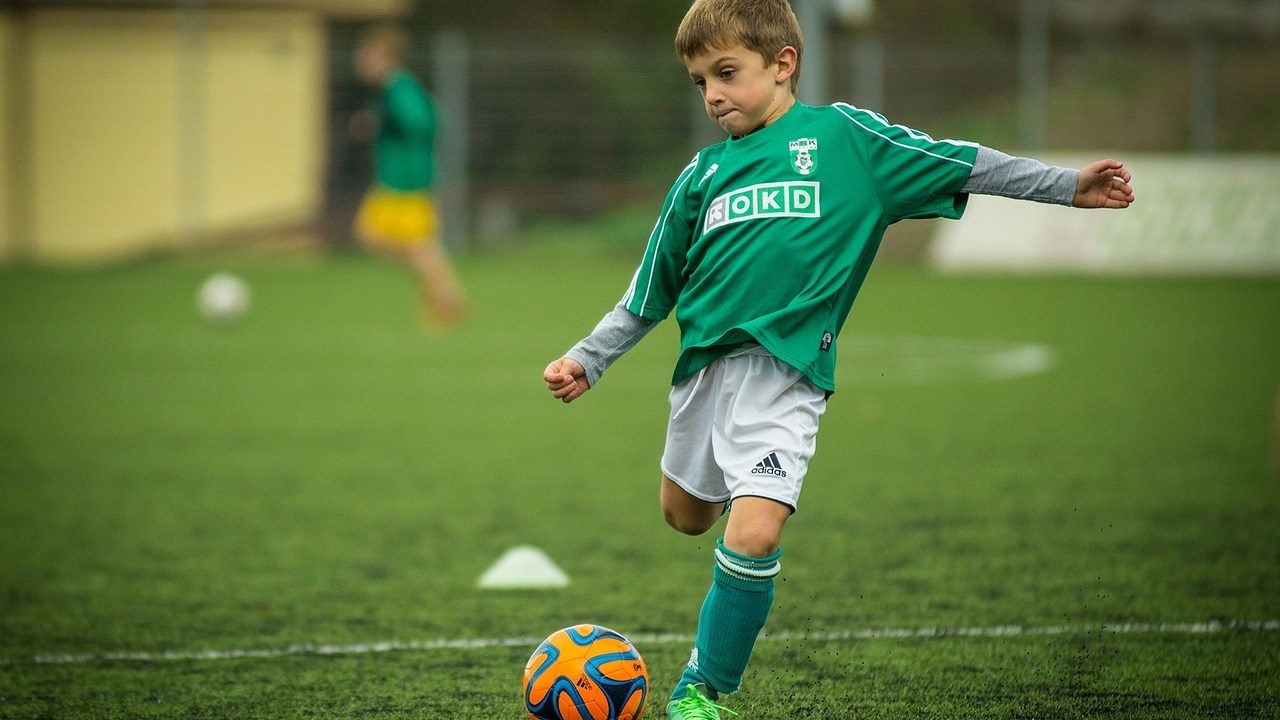 Good Cop Photo Police called to Florida soccer game over 3-year-old who parents say is ...